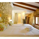 Boutique Farmhouse with Private Pool in Buger Majorca